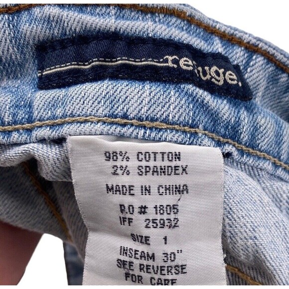 Refuge Jean Shorts Women Size 1 Light Wash Fade Destructed Denim Cut Off - Picture 4 of 6